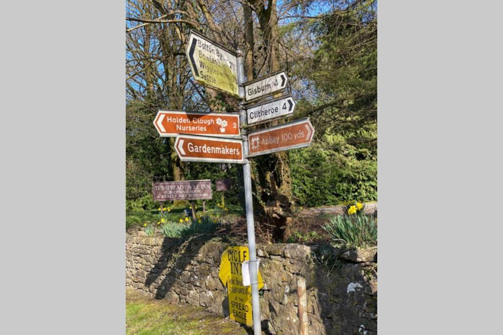 Sawley In The Forest Of Bowland - Cosy Cottage. คลิเธอโร ภายนอก รูปภาพ